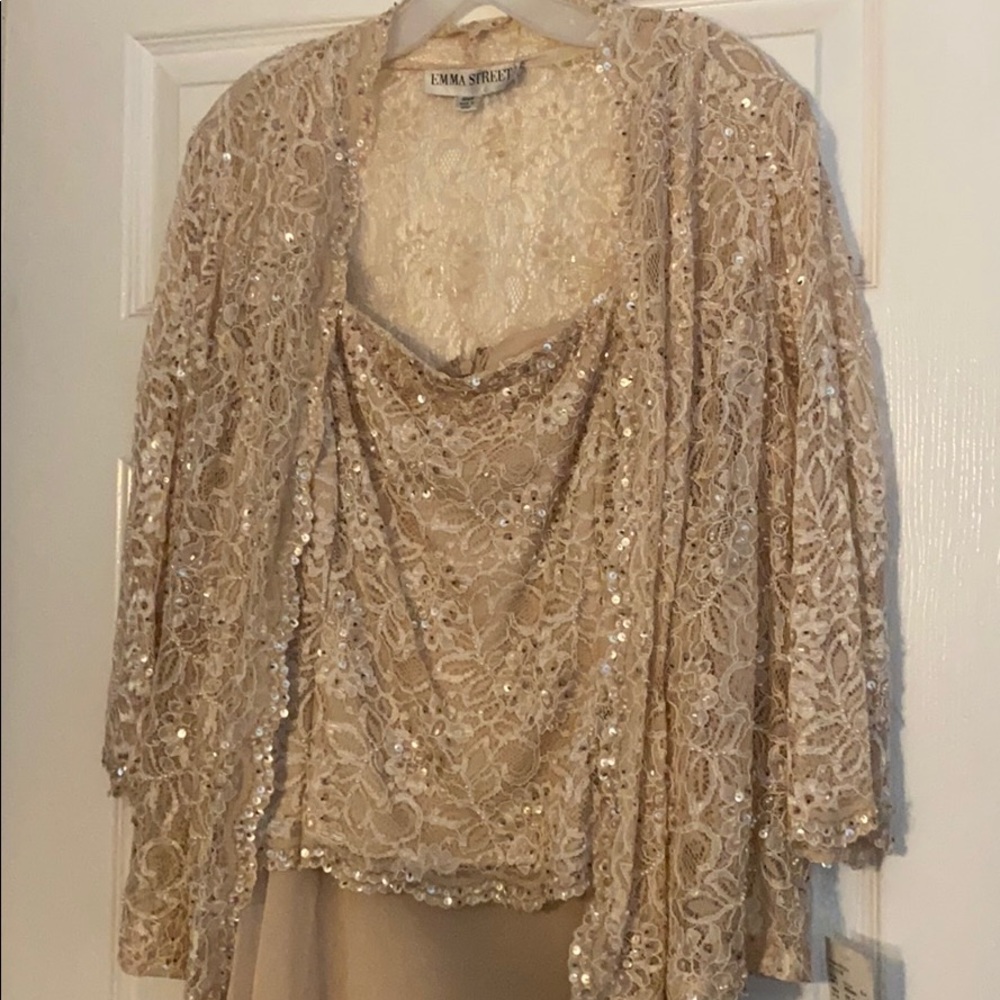 Formal dress w/ removable shall champagne color